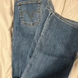 Levi’s boot cut jeans